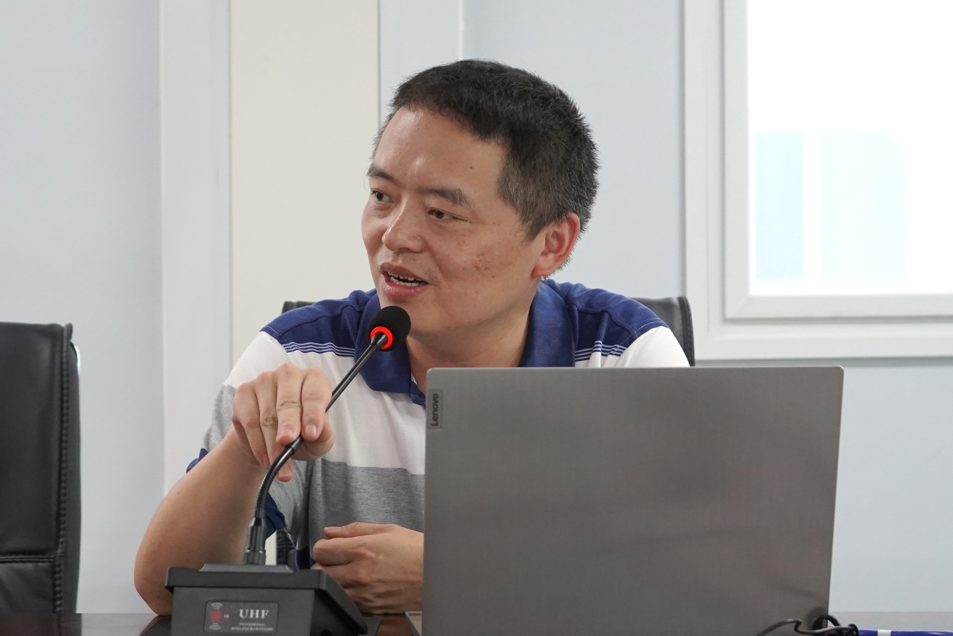 公司副总经理周学桥率公司工程科技部赴七公司怀化市一医院内科楼项目进行技术交底(图5)